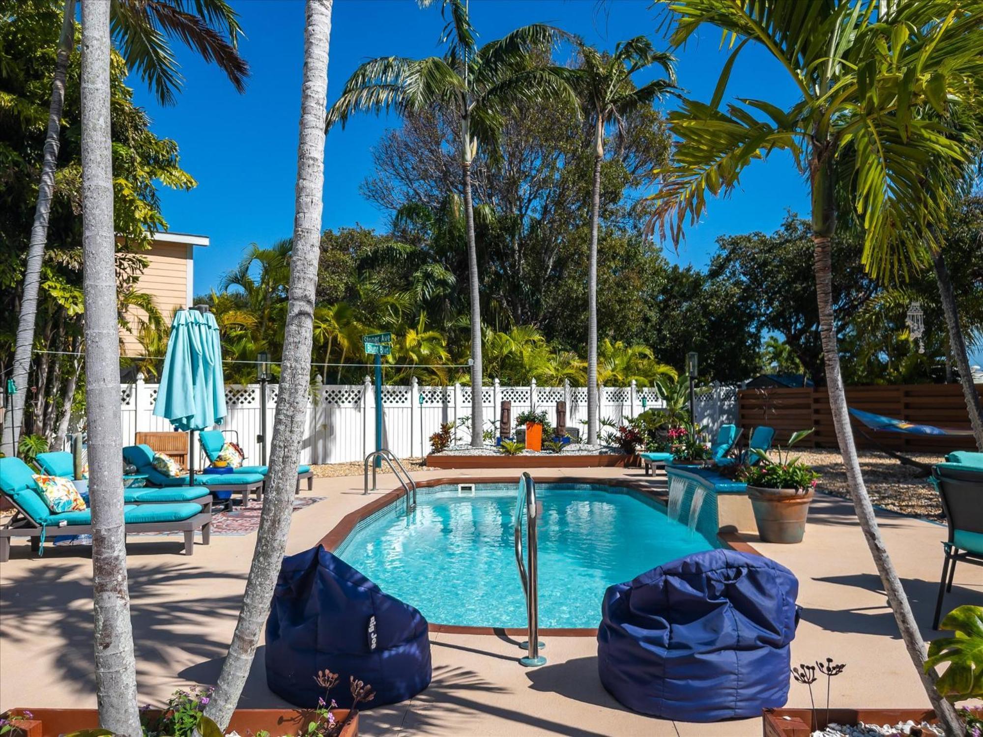 The Salty B Vacation Rental Marathon Exteriör bild